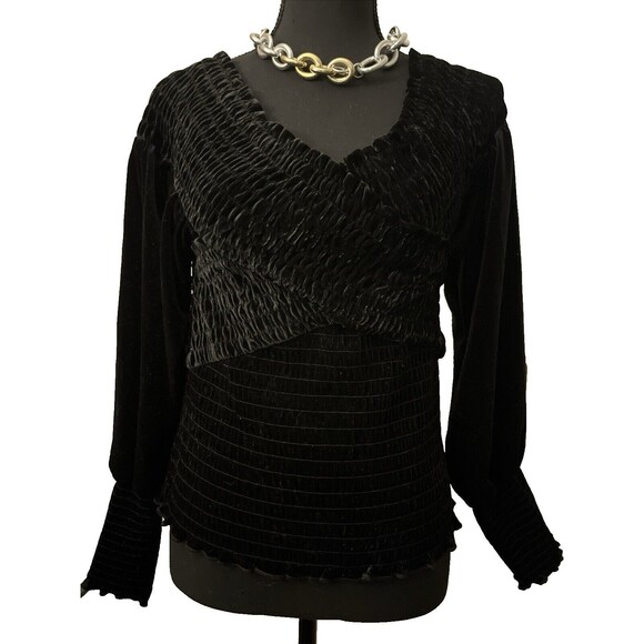 BB Dakota x Steve Madden Velvet Off Shoulder Smocked Top Whimsygoth Holiday Sz M - Picture 1 of 4